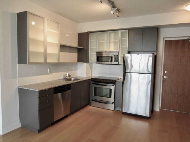 2607 - 33 Lombard St