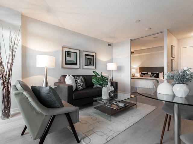 1516 - 25 Telegram Mews