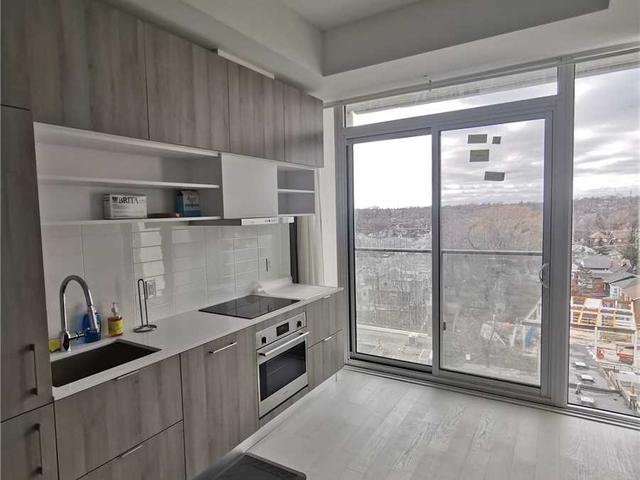 926 - 8 Hillsdale Ave E