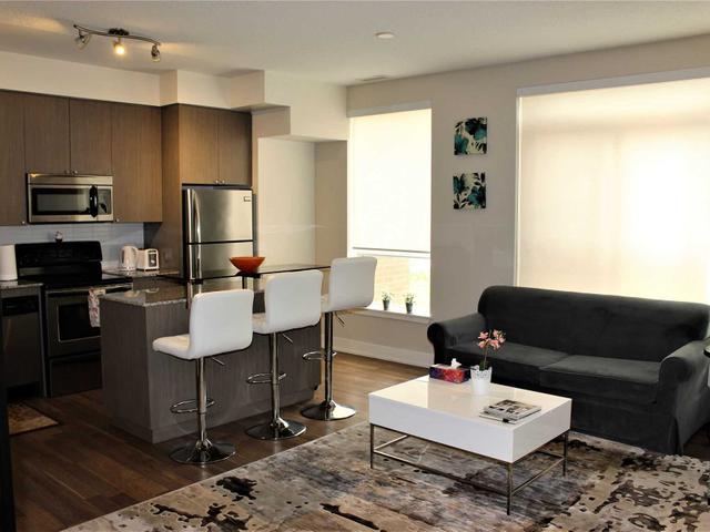 209 - 23 Sheppard Ave E