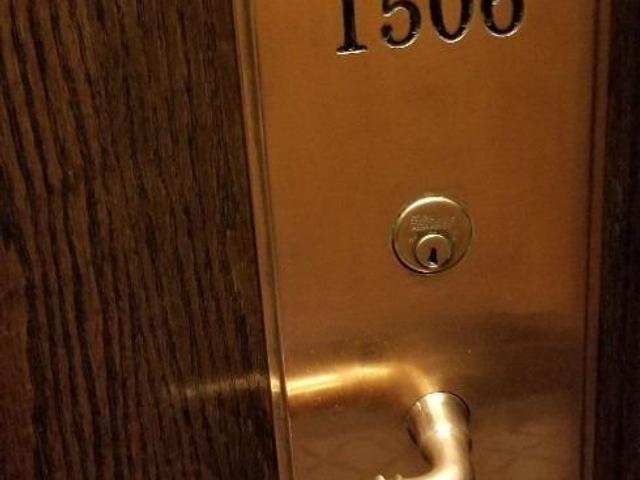 1506 - 102 Bloor St W