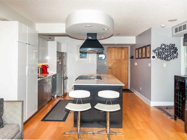 905 - 550 Queens Quay W