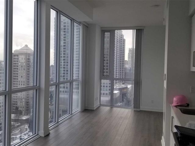 1407 - 5180 Yonge St