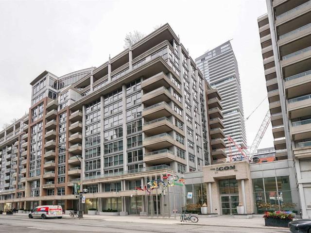 225 - 270 Wellington St W