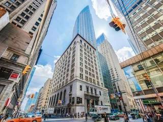 302 - 1 King St W