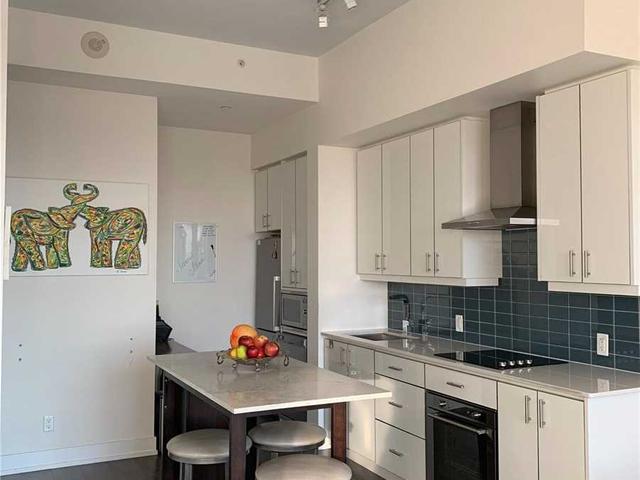 907 - 75 The Donway West