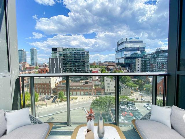 915 - 120 Parliament St