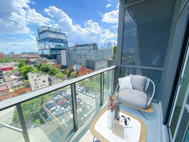 915 - 120 Parliament St