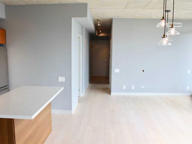 1312 - 318 King St E