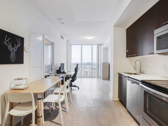 2201 - 88 Sheppard Ave E