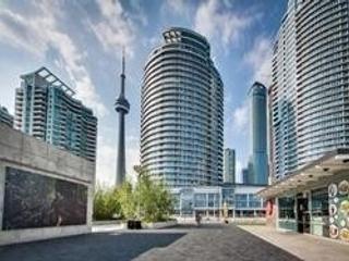 1705 - 218 Queens Quay W