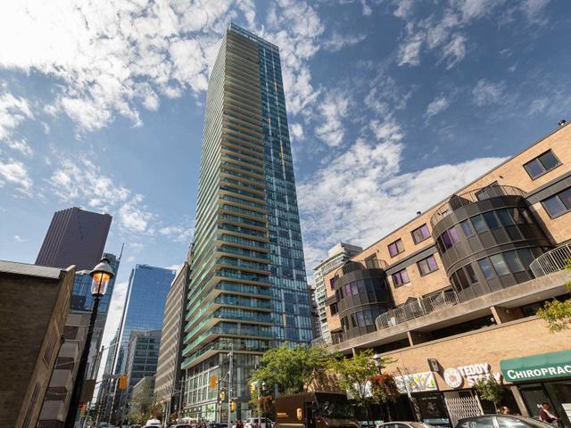 3107 - 33 Lombard St