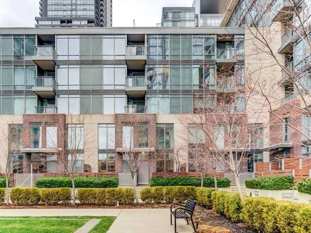 TH110 - 15 Brunel Crt