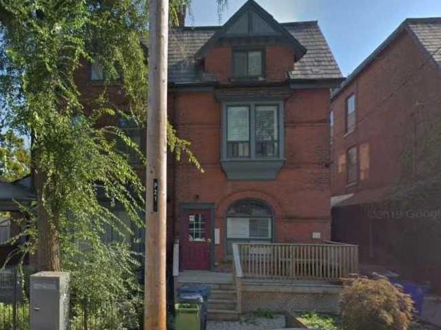 Lower - 25 Dupont St