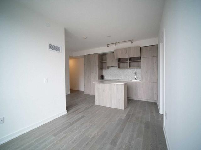 1302 - 1 Yorkville Ave