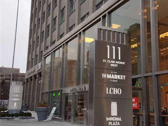 1721 - 111 St Clair Ave W