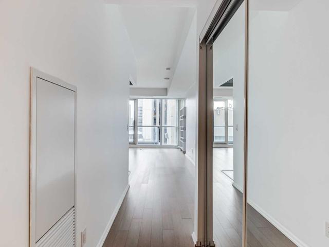 1402 - 70 Temperance St