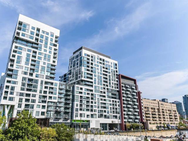 806E - 576 Front St W