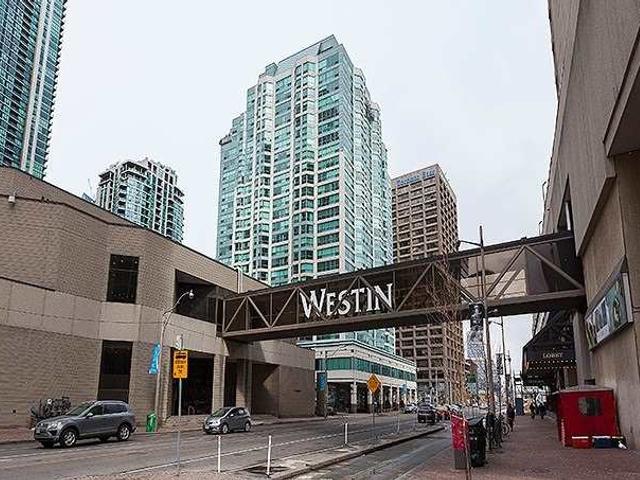 1612 - 10 Queens Quay W