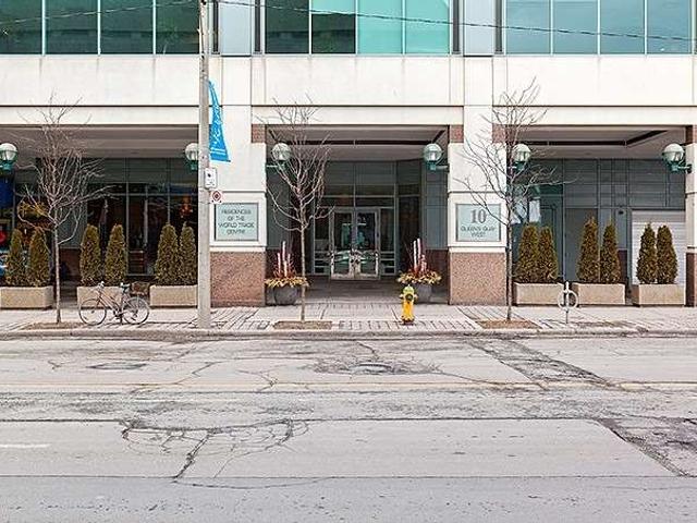 1612 - 10 Queens Quay W