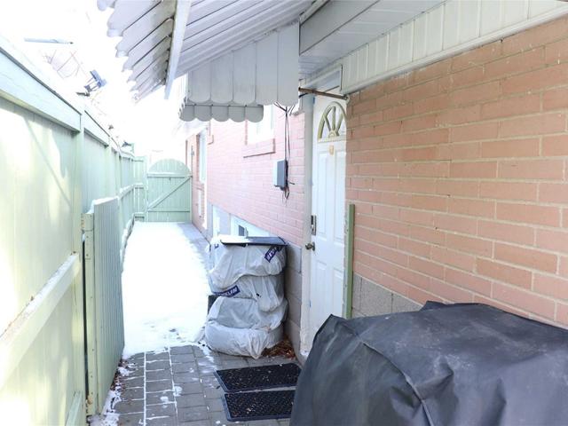 Bsmnt - 98 Santa Barbara Rd