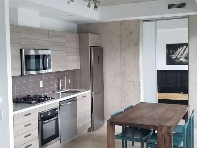 1401 - 11 Charlotte St