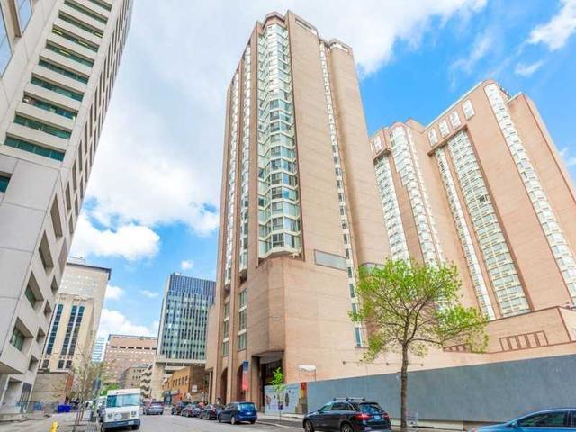 1106 - 55 Centre Ave