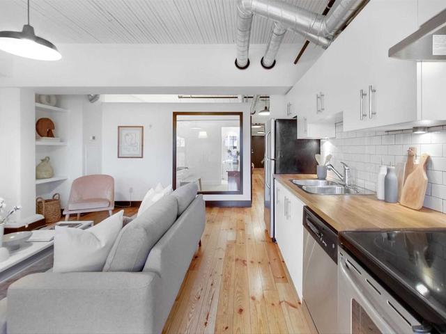 411 - 183 Dovercourt Rd