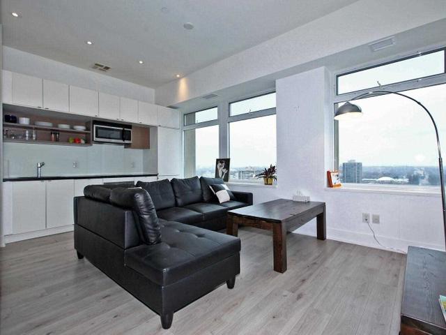 1501 - 111 St Clair Ave W