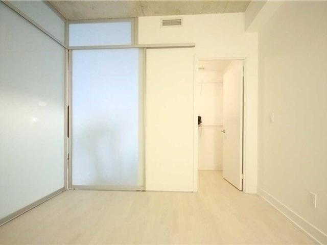 305 - 20 Gladstone Ave