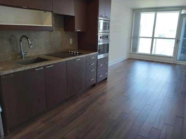 821 - 120 Harrison Garden Blvd