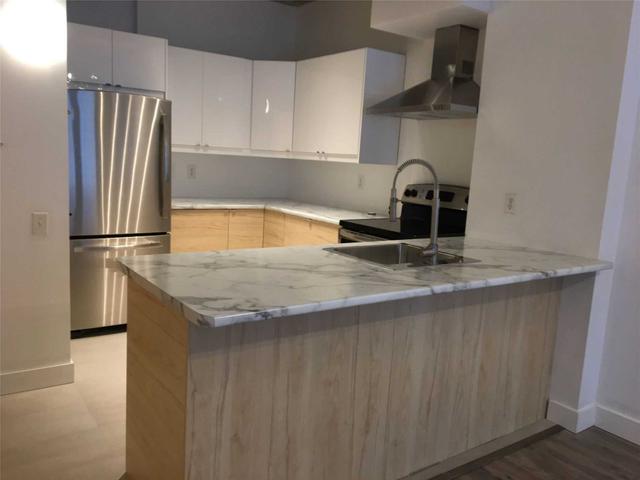 203 - 36 Charlotte St