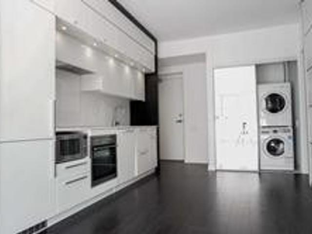 501 - 15 Grenville St