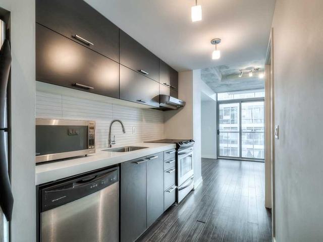 523 - 55 Stewart St N