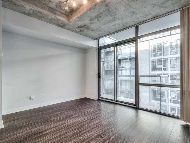 523 - 55 Stewart St N