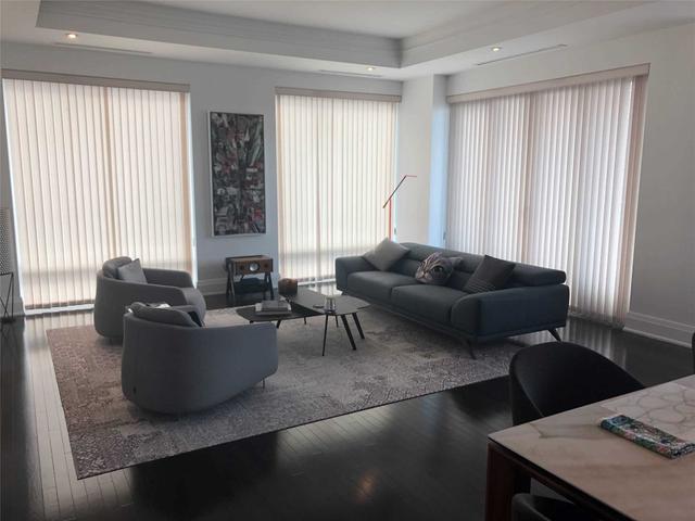 904 - 80 Yorkville Ave