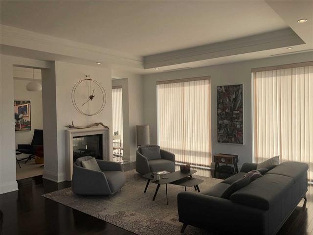 904 - 80 Yorkville Ave