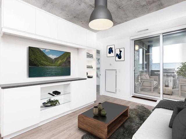 215 - 20 Minowan Miikan Lane