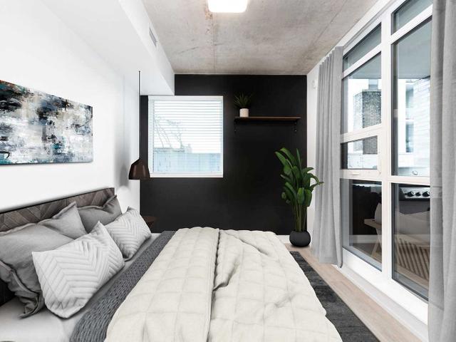 215 - 20 Minowan Miikan Lane