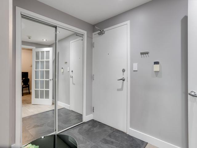 2112 - 10 Navy Wharf Crt