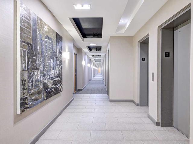 201 - 350 Wellington St W