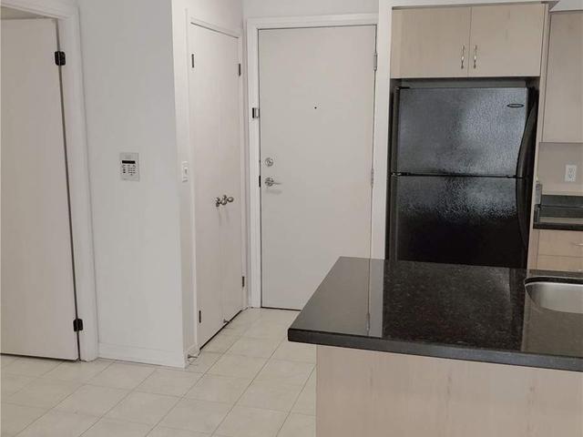 210 - 18 Beverley St