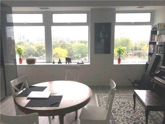 615 - 111 St Clair Ave