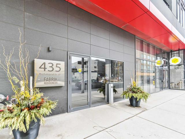 305 - 435 Richmond St W