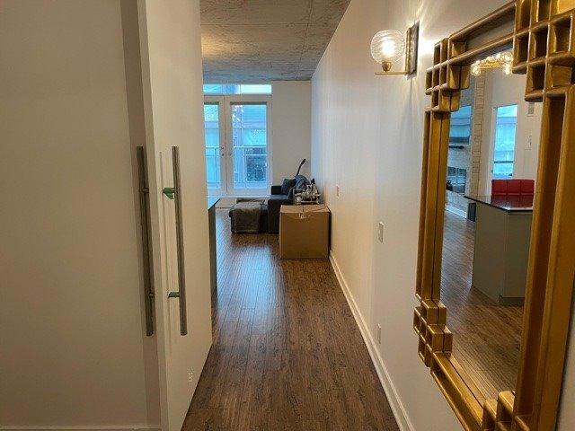 305 - 36 Charlotte St