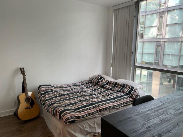 305 - 36 Charlotte St