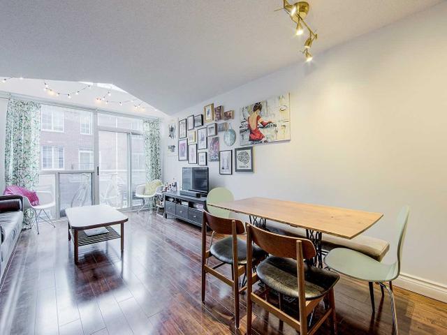 235 - 1029 King St W