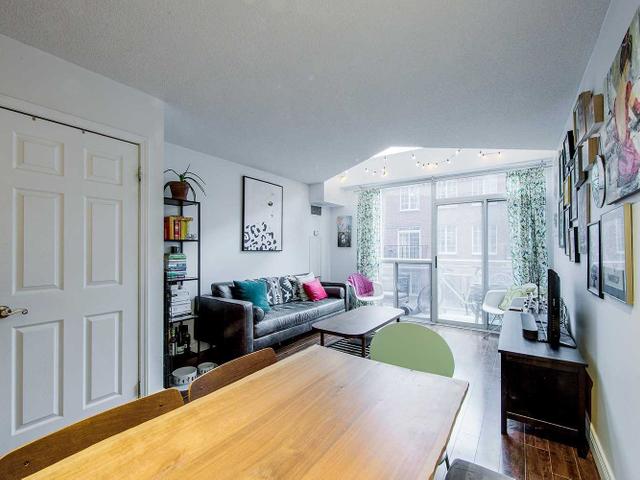 235 - 1029 King St W