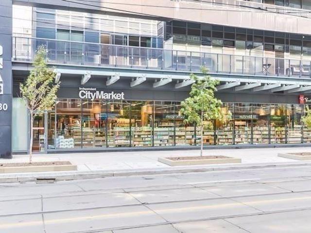 521 - 1030 King St W