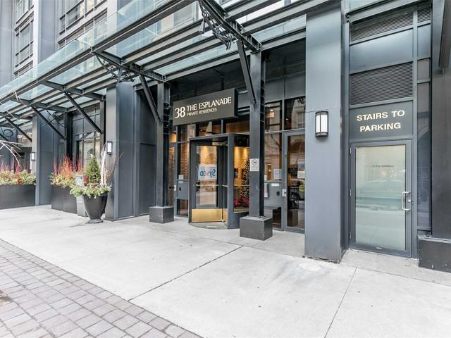 1104 - 38 The Esplanade Ave